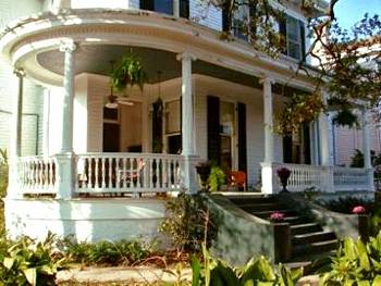 b-n-b-sully-porch Sully Mansion